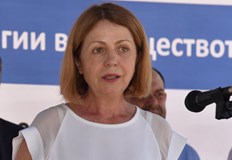 Тя каза че не е решила какво ще прави след