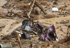 Има стотици останали без дом и десетки загиналиНай малко 36 загинали