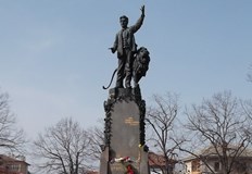 Ще бъдат отслужени архиерейска света литургия и панихида в памет