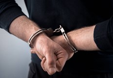 45 годишният мъж е заловен след кратко преследване45 годишен мъж обявен за