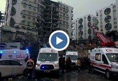 По пътищата има големи задръствания тъй като хората панически се