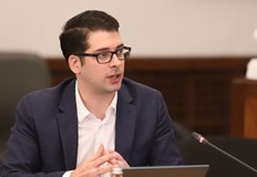 Вицепремиерът обясни отлагането на ангажимента с текущата енергийна ситуацияБългария не