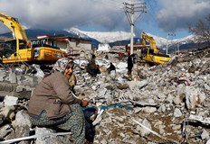 Милиони хора са засегнати от бедствието Хиляди са настанени във