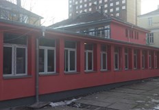 Беглецът е на около 40 години с белезници на ръцетеЗадържан