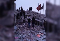 Четирима души са спасени за сегаИграчите на волейболния отбор Малатя