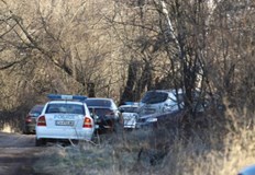 Камионът е с търговищка регистрация и се изяснява дали мъжът