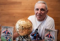 Легендата навършва 57 години днесХристо Стоичков изключва телефона си днес