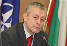 По думите на Паси всички тези агресии са съпроводени с