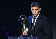 Тази награда ми дава мотивация да се представям на високо