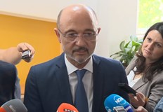 С парите за COVID ваксини можем да построим детската болница