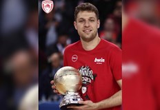 Грандът от Пирея спечели трофея за втори пореден и общо