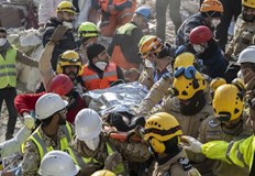 Те са прекарали под руините цели 198 часаДвама души са