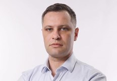 Няколко пъти сме поискали програмата и не получихме информация за