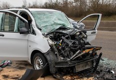 14 ранени при 13 тежки катастрофи в страната през изминалото