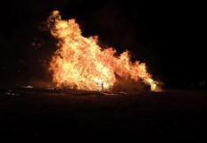 Жителите и гостите на Мартен и Сандрово спазиха традицията да