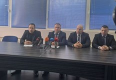 Униформеният служител е пуснат под парична гаранция в размер на