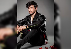 Още на старта виртуозният музикант ще бъде изправен пред тежкото