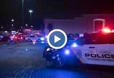 Един заподозрян е задържан и полицията издирва друг възможен извършителЕдин