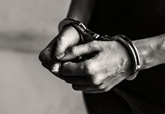 Пред разследващите обвиняемите са разкрили че са били наети от