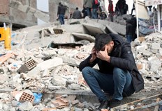 Надеждите да бъдат намерени още оцелели намаляват с всеки изминал