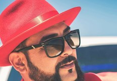 Преди дни изпълнителят сподели в интернет видео с песен свързана