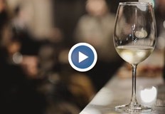 Французите пият все по малко алкохолИзправена пред нарастващи проблеми с продажбите