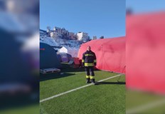 Мартин Никифоров помага на бедстващите след унищожителното земетресение в АдиаманБългарският