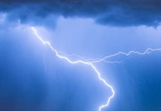 Възможно е валежите да са съпроводени и от ледена суграшицаДнес