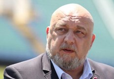 Така не само времето нас обръща но и ние него