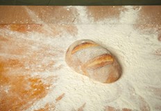 Хлябът и хлебните изделия са по скъпи с 34 спрямо януари