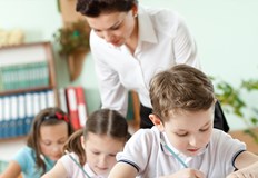 Едва 15 2 са учителите до 35 годишна възраст в БългарияМладите