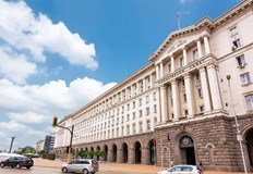 Решението е взето в изпълнение на решение на парламента от