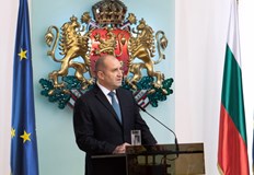 Той продължава да сочи пътя към онази република която остава