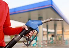 При обиск в дома на служителя била открита цялата сумаЗадигнаха