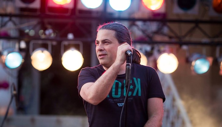 Наско от Б.Т.Р. празнува 51-вия си рожден ден Наско от Б.Т.Р. празнува 51-вия си рожден ден