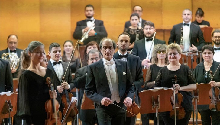 Държавна опера Русе кани на симфоничен концерт под диригентската палка на маестро Емил Табаков