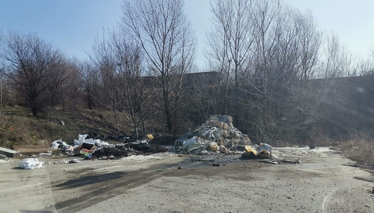 Павел Василев подаде сигнал за сметище в района на Източен индустриален парк край Русе