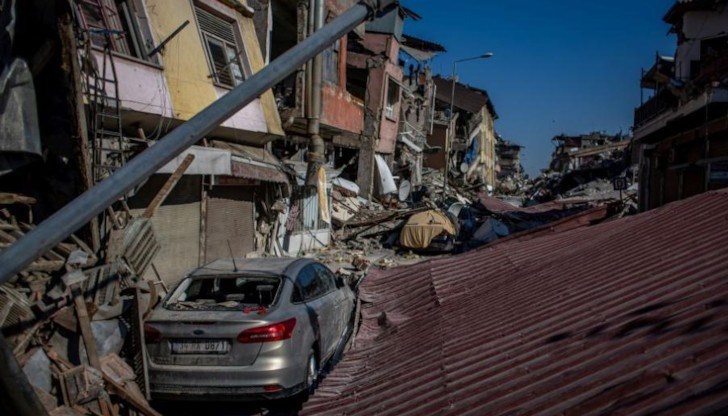 В Сирия ще бъде изпратена само и единствено хуманитарна помощ, там няма да ходят наши спасителни екипи