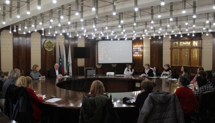 Институциите търсят взаимодействие в борбата срещу употребата на наркотици от подрастващите Институциите търсят взаимодействие в борбата срещу употребата на наркотици от подрастващите