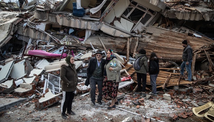 Хората онлайн обвиняват HAARP за случилото се