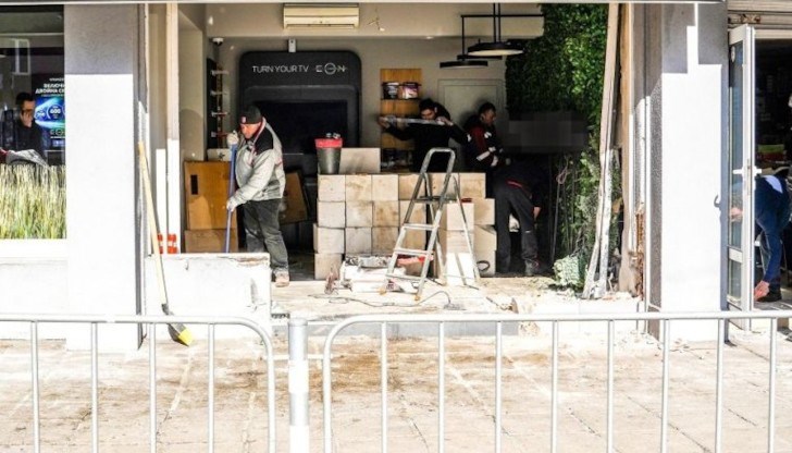 Шофьорът е откаран в "Пирогов" в тежко състояние с множество наранявания