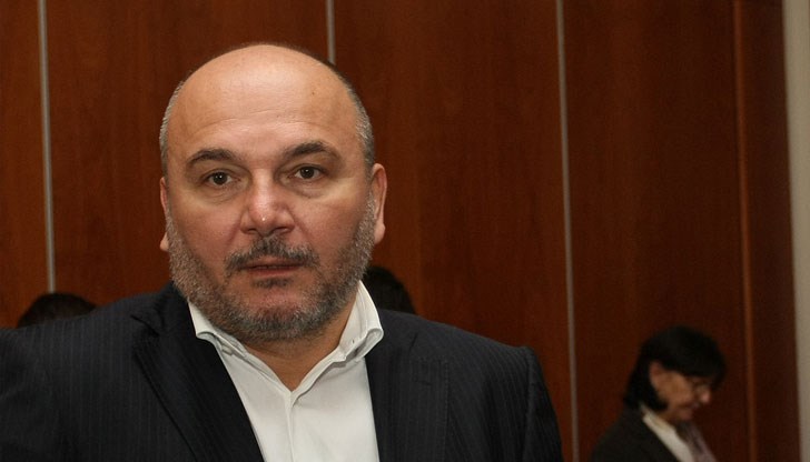 Пазарът на труда в България, за съжаление, е много затегнат, отбеляза икономистът