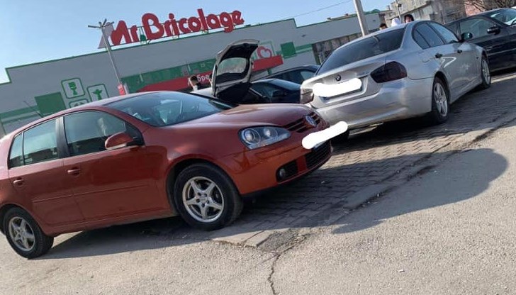 Шофьорите в Русе продължават да не спазват маркировката на обозначените паркоместа