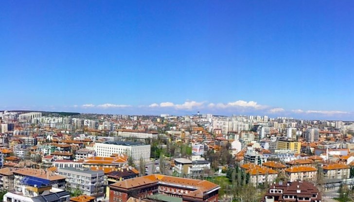 Следобед живакът в Хасково достигна стойност 21,5 градуса - рекорд за над 100-годишната история на мониторинга на времето в града