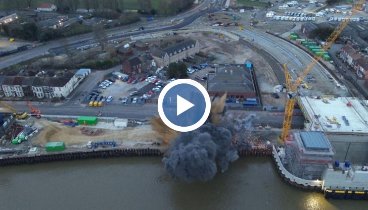 Инцидентът се случва по време на обезопасяването ѝ от сапьори