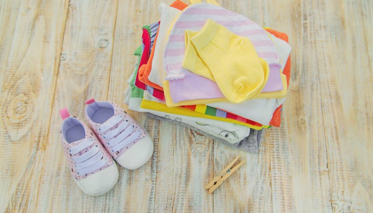 Перилните препарати за бебета са на растителна основа и нямат вредни химикали за разлика от обикновените Перилните препарати за бебета са на растителна основа и нямат вредни химикали за разлика от обикновените