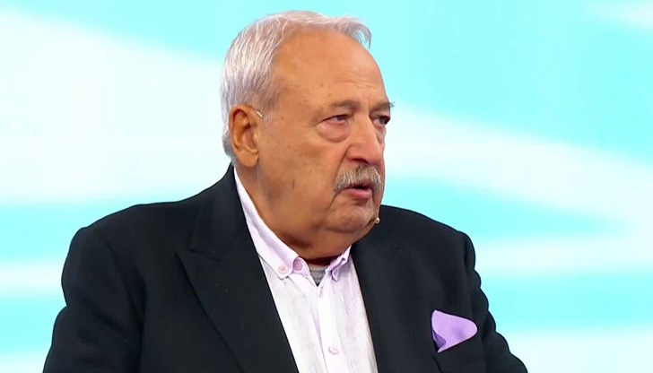 За съжаление, журналистиката се комерсиализира и стана много зависима от парите, смята Иван Гарелов За съжаление, журналистиката се комерсиализира и стана много зависима от парите, смята Иван Гарелов