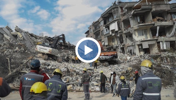 Екипите продължават да намират живи хора 10 дни след разрушителните трусове