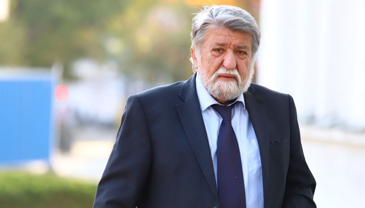 Човешкият живот не се дели на сириец, на турчин или на българин, подчерта експредседателят на парламента Човешкият живот не се дели на сириец, на турчин или на българин, подчерта експредседателят на парламента