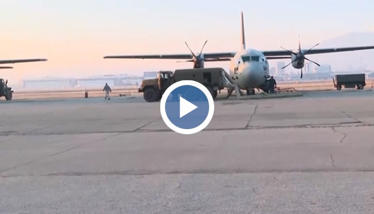 Помощите са натоварени на борда на двата военни самолета "Спартан"